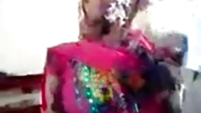 लाल बालों वाली सुंदरता एक प्रेमी के मुर्गा द्वारा नियंत्रित हिंदी सेक्सी वीडियो फुल मूवी एचडी की जाती है