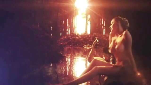 गर्म चूसने सेक्सी वीडियो एचडी मूवी प्यारा लैटिना