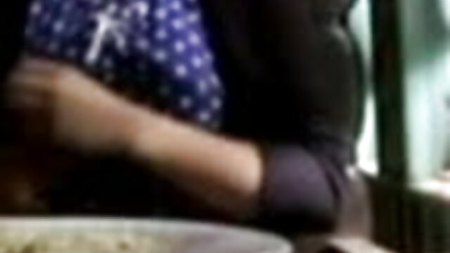 बिग titted नीग्रिटो एक डिक की सेक्सी मूवी एचडी हिंदी सवारी करता है