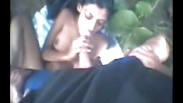 एक आदमी सेक्सी फुल एचडी मूवी उसे तंग गधे में एक नौकरानी fucks