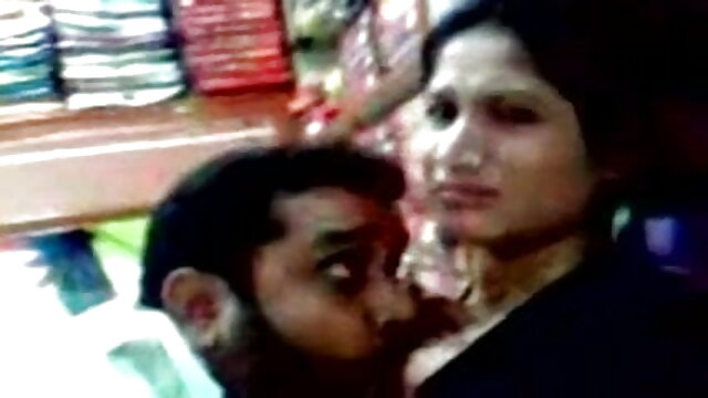 जल्दबाज़ी में हॉर्नी दंपति को आनंद सेक्सी मूवी हिंदी एचडी के लिए घर मिला