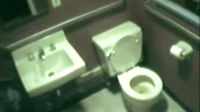 एक सेक्सी फिल्म वीडियो फुल एचडी सुंदर गोरा का हॉट गैंगबैंग