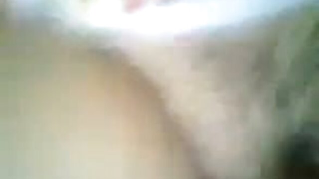 गलफुला गोरा एक blowjob सेक्सी फिल्म फुल एचडी में के साथ पैसा बनाता है