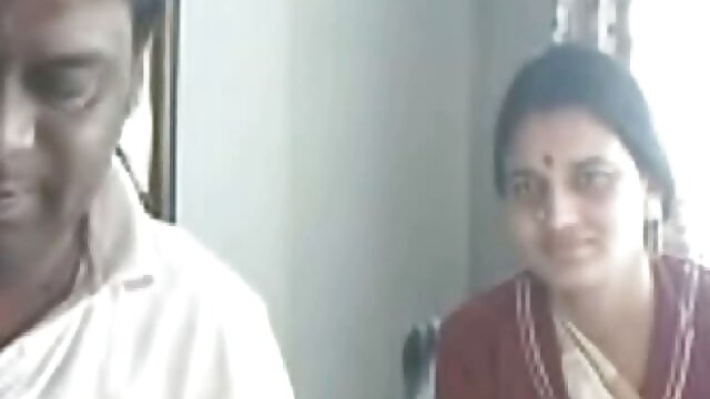 सेक्सी समलैंगिकों एक नए स्ट्रैपआन की कोशिश सेक्सी वीडियो सेक्सी वीडियो फुल मूवी एचडी करते हैं